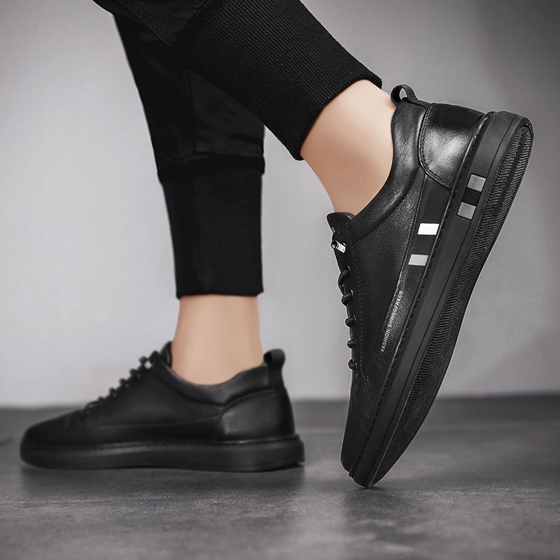 ELEGANTIEE | Sneakers in genuine leather ©